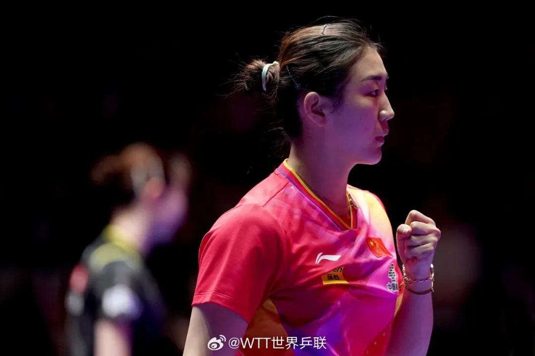 世锦赛乒乓球女团冠军奖杯,荣耀与传承 世锦赛乒乓球女团冠军奖杯,荣耀与传承